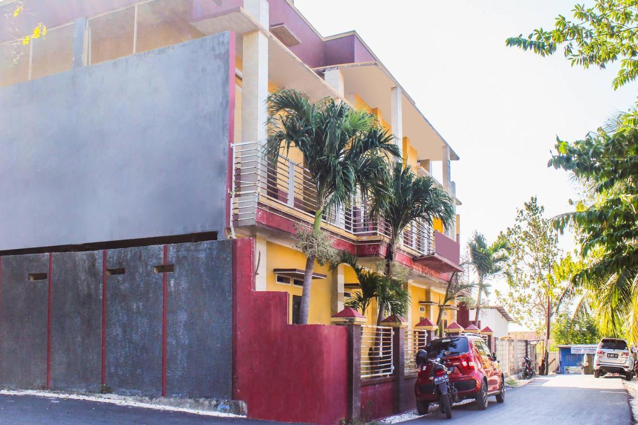 Spot On 3605 Clarichie Guest House Kupang (East Nusa Tenggara) Exterior foto