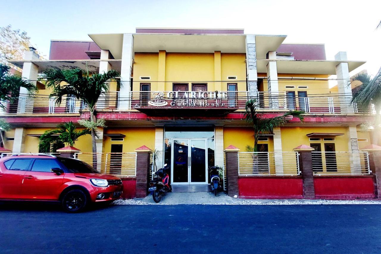 Spot On 3605 Clarichie Guest House Kupang (East Nusa Tenggara) Exterior foto
