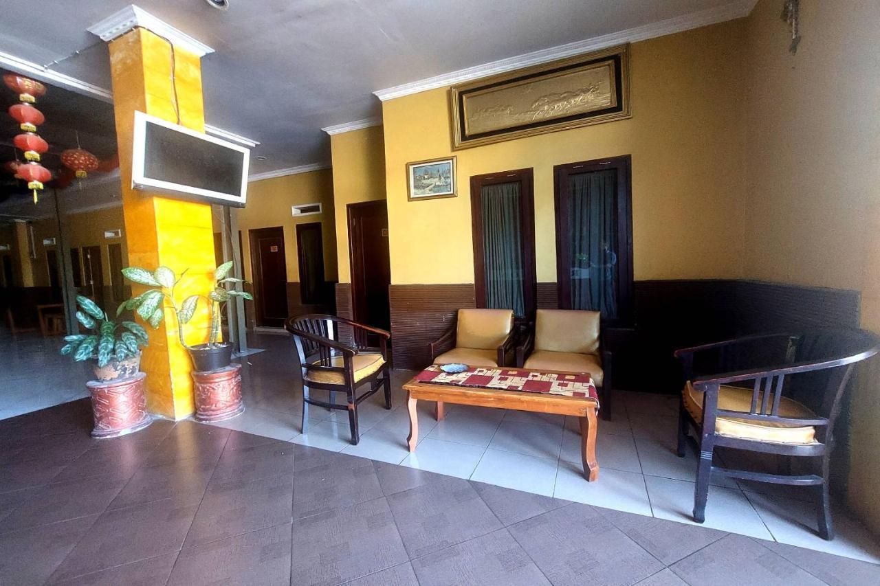 Spot On 3605 Clarichie Guest House Kupang (East Nusa Tenggara) Exterior foto