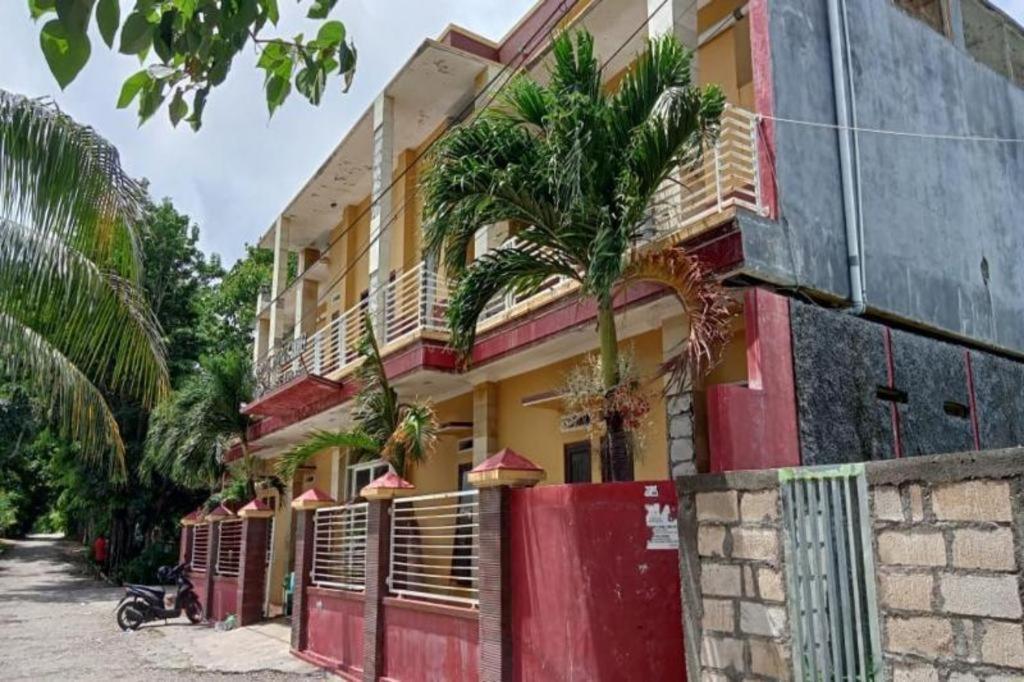 Spot On 3605 Clarichie Guest House Kupang (East Nusa Tenggara) Exterior foto