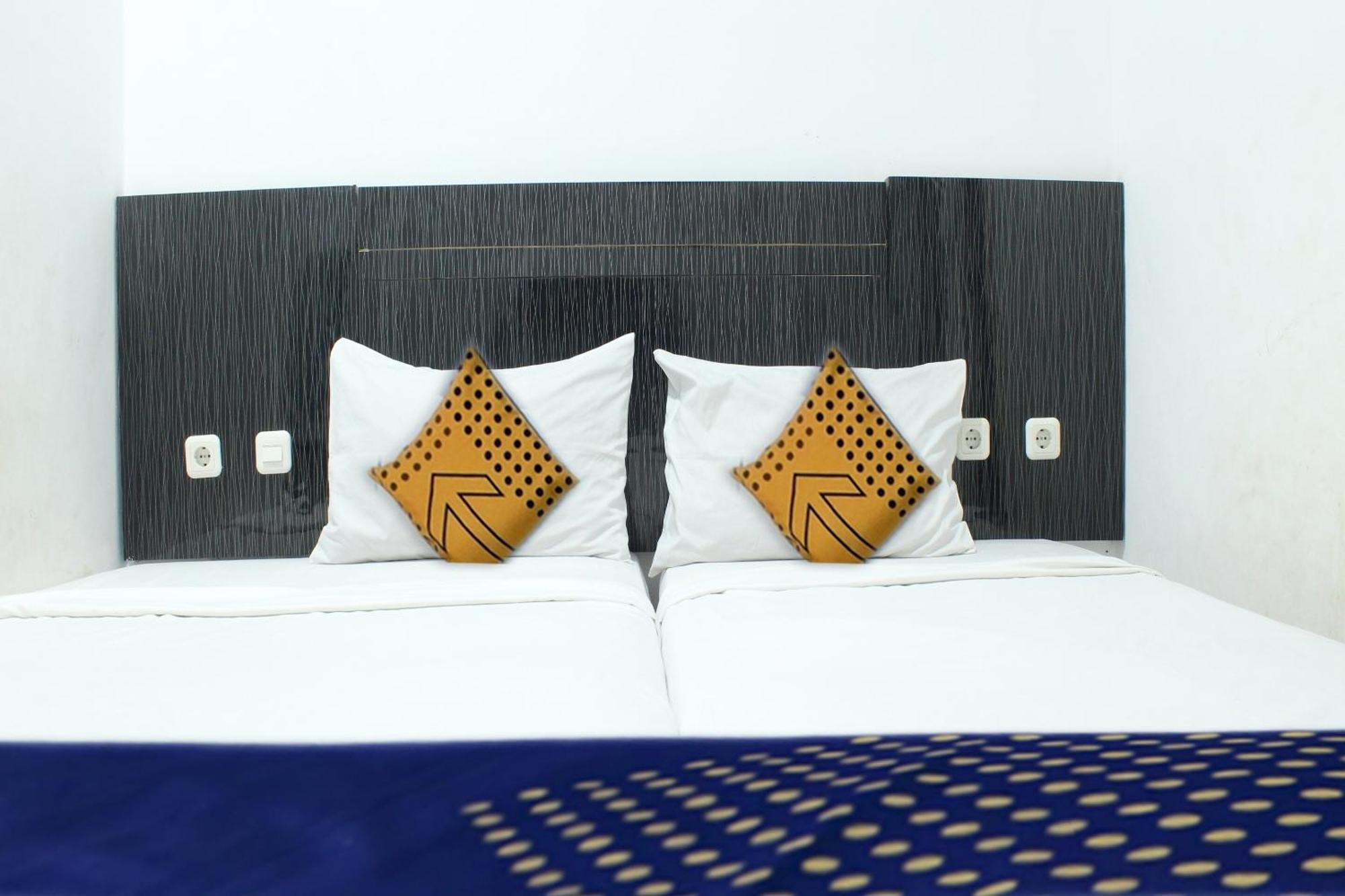 Spot On 3605 Clarichie Guest House Kupang (East Nusa Tenggara) Exterior foto