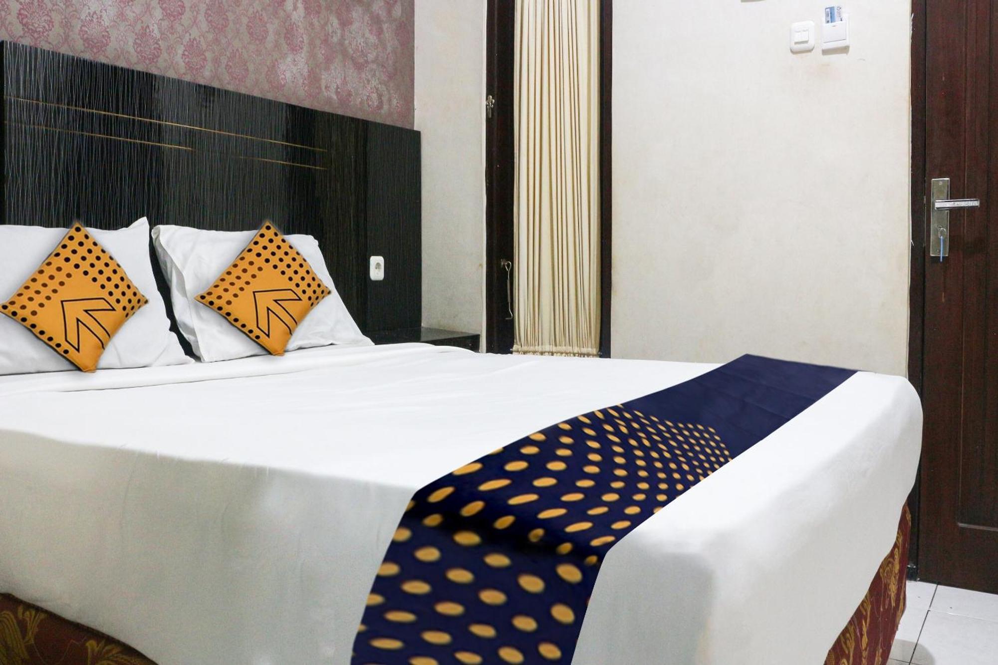 Spot On 3605 Clarichie Guest House Kupang (East Nusa Tenggara) Exterior foto