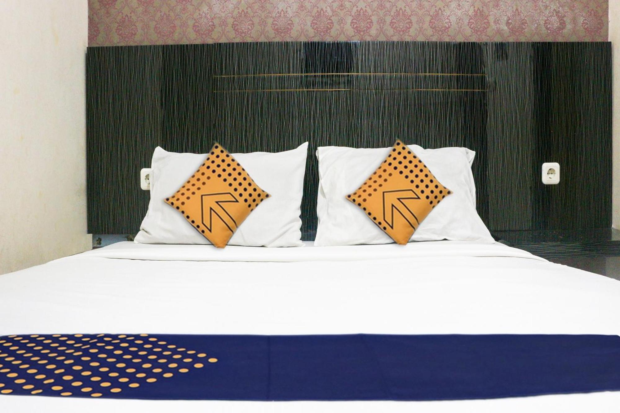 Spot On 3605 Clarichie Guest House Kupang (East Nusa Tenggara) Exterior foto